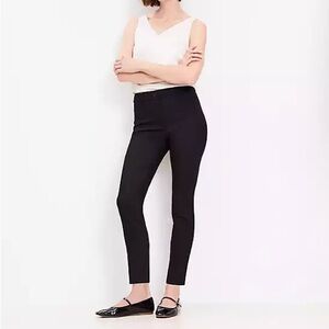 LOFT Skinny Ankle Pants in Black